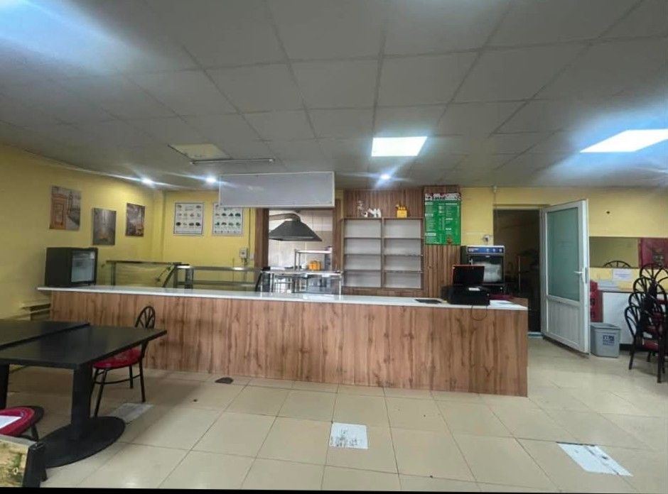 Serving counter